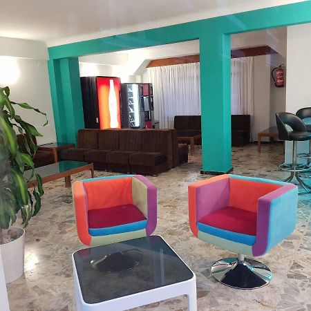 Hostal Rosi Laredo Exterior foto
