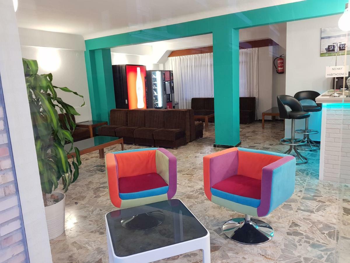 Hostal Rosi Laredo Exterior foto