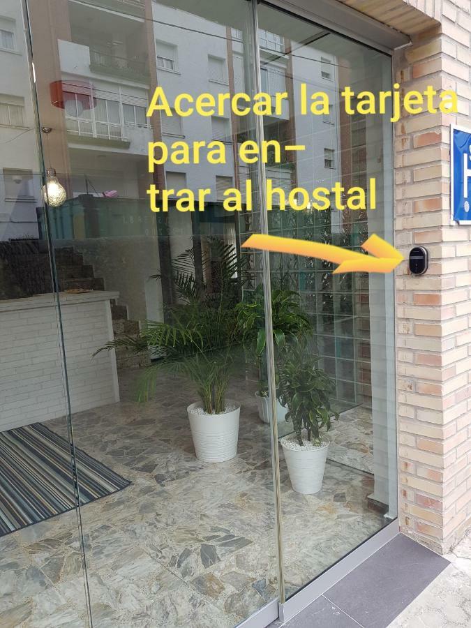 Hostal Rosi Laredo Exterior foto
